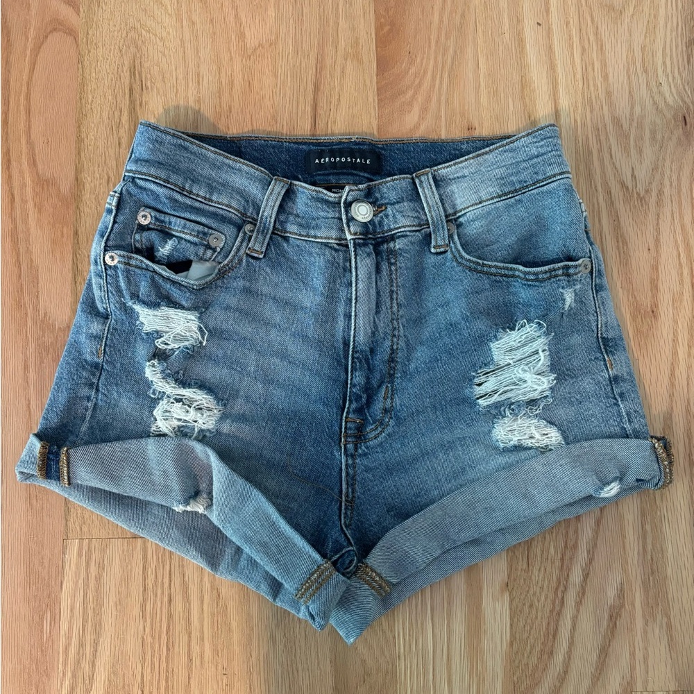 Aeropostale Size 2 Denim Mom Shorts, never worn, without tags